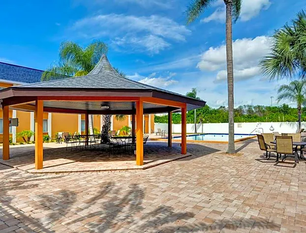 Quality Inn & Suites Heritage Park hotel detail image 2