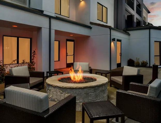 Courtyard by Marriott Roseville hotel detail image 2