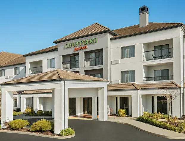 Courtyard by Marriott Roseville hotel detail image 1