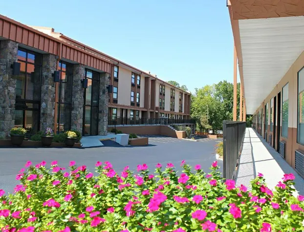 Best Western Center Pointe Inn hotel detail image 1