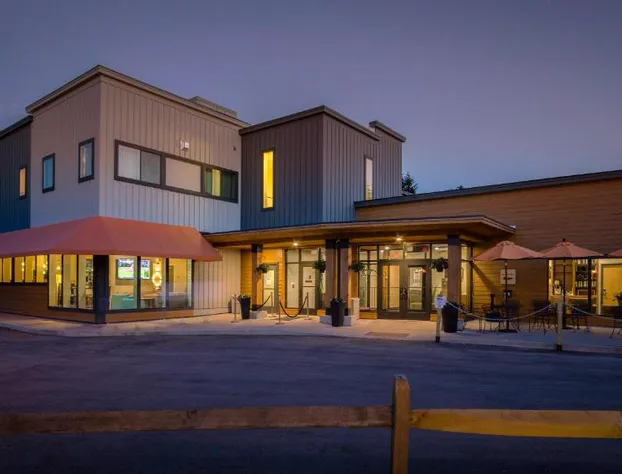 Sun & Ski Inn And Suites hotel detail image 1