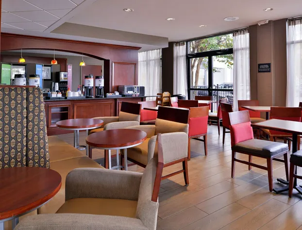 Hampton Inn Norfolk/Virginia Beach hotel detail image 4