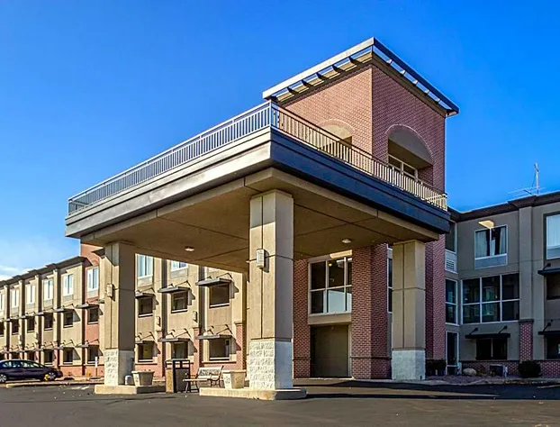 Quality Inn Milwaukee Area hotel detail image 4