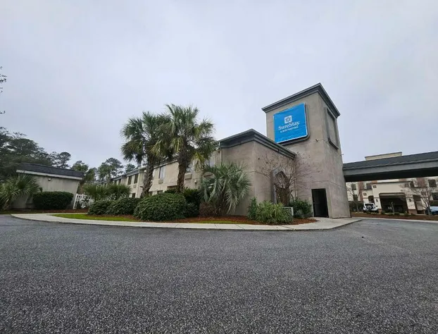 SureStay by Best Western Summerville Flowertown hotel detail image 2