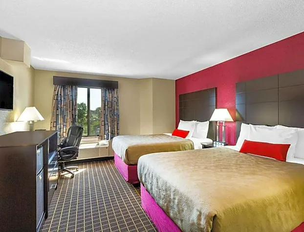 Baymont Inn & Suites by Wyndham Mukwonago hotel detail image 3