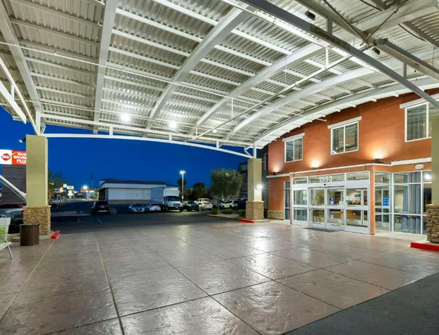 Best Western Plus Henderson Hotel hotel detail image 1