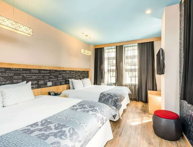 TRYP by Wyndham New York City Times Square / Midtown hotel detail image 2