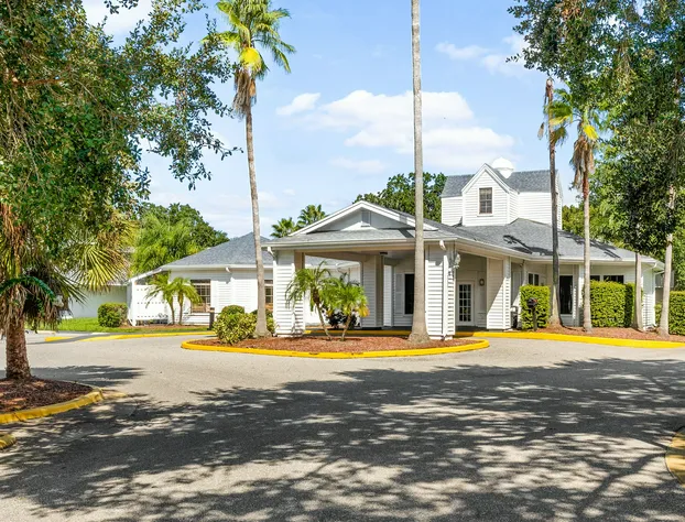 Baymont by Wyndham Orlando Lake Buena Vista South hotel detail image 1