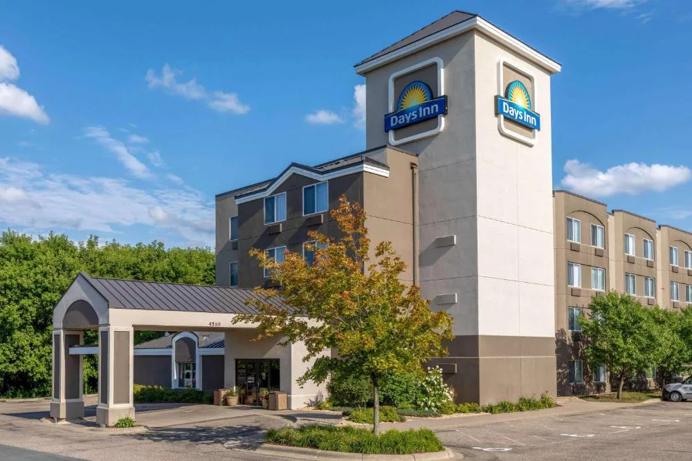 Days Inn by Wyndham Eagan Minnesota Near Mall of America hotel hero