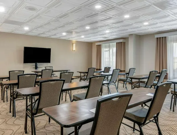 Comfort Inn & Suites Orlando North hotel detail image 2