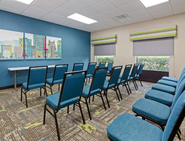 Hampton Inn & Suites Orlando Intl Dr N hotel detail image 2