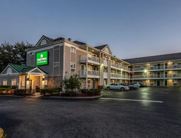 HomeTowne Studios by Red Roof Orlando South hotel detail image 1