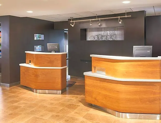 Courtyard by Marriott Orlando Airport hotel detail image 2