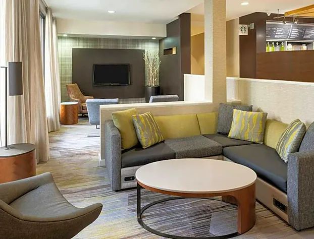 Courtyard by Marriott Orlando Airport hotel detail image 4