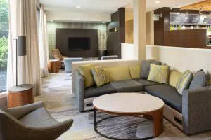 Courtyard by Marriott Orlando Airport hotel detail image 1