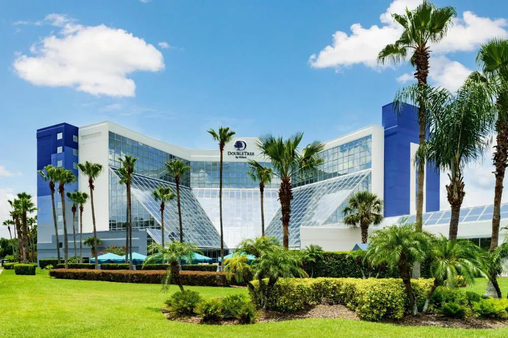 DoubleTree by Hilton Orlando Airport hotel hero