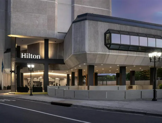 Hilton Arlington National Landing hotel detail image 2