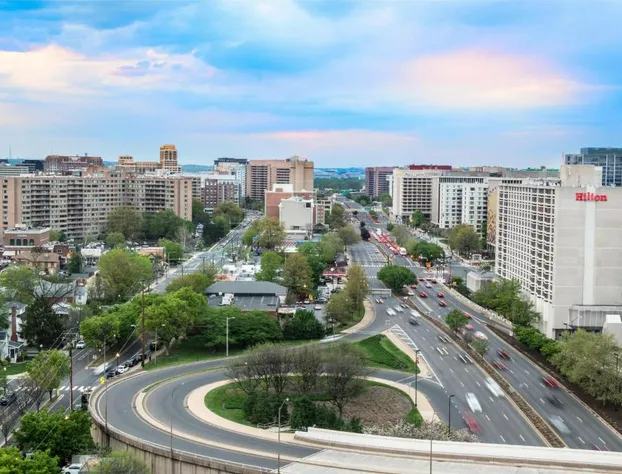 Hilton Arlington National Landing hotel detail image 3