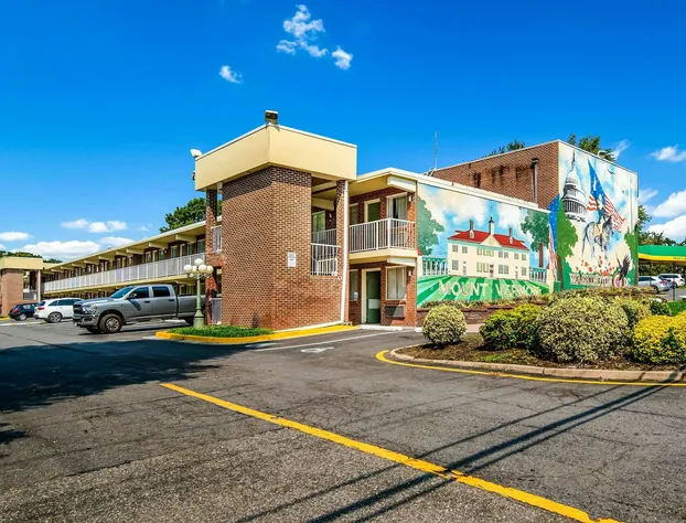 Quality Inn Mt. Vernon hotel detail image 2