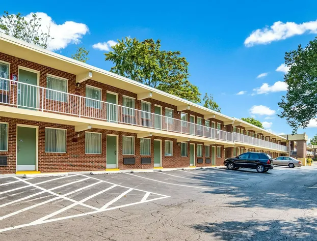 Quality Inn Mt. Vernon hotel detail image 4