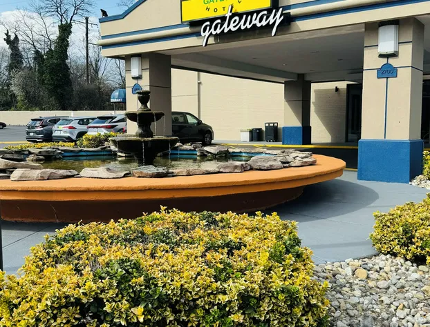 Gateway Hotel hotel detail image 2