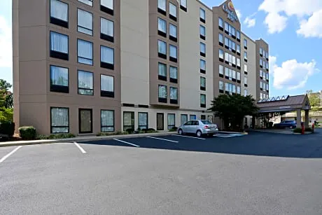 Comfort Inn Pentagon City hotel hero