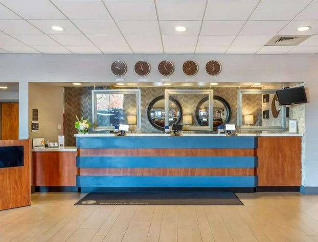 Comfort Inn & Suites Logan International Airport hotel detail image 3