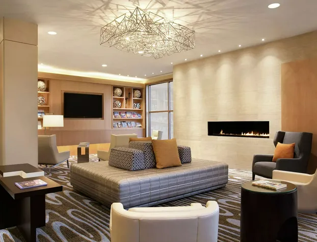 DoubleTree Suites by Hilton Hotel Boston - Cambridge hotel detail image 4