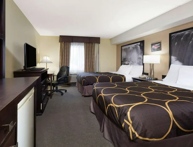 Super 8 by Wyndham Niagara Falls by the Falls hotel detail image 3
