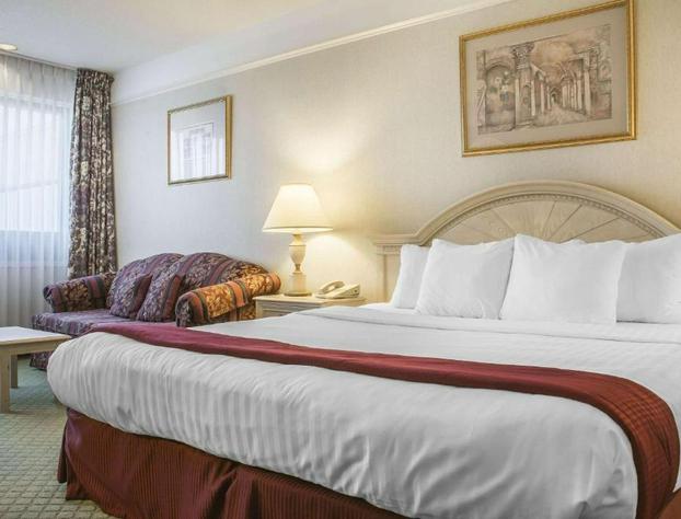 Clarion Hotel & Conference Center Fort Erie hotel detail image 4