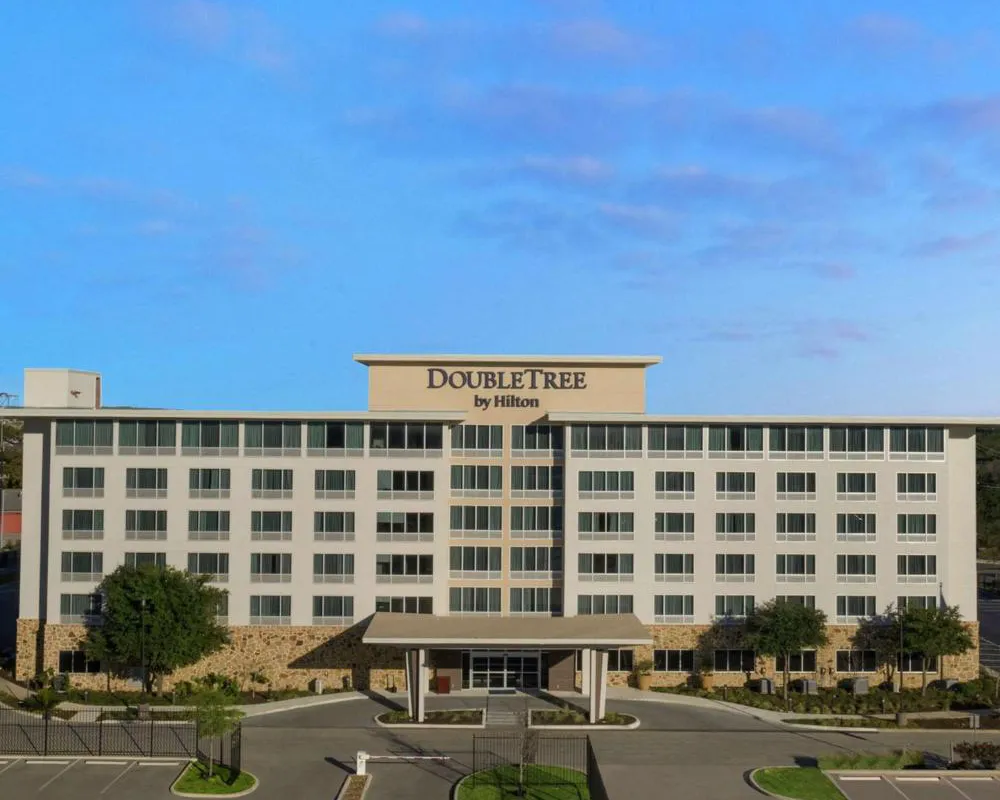DoubleTree by Hilton San Antonio Northwest hotel hero