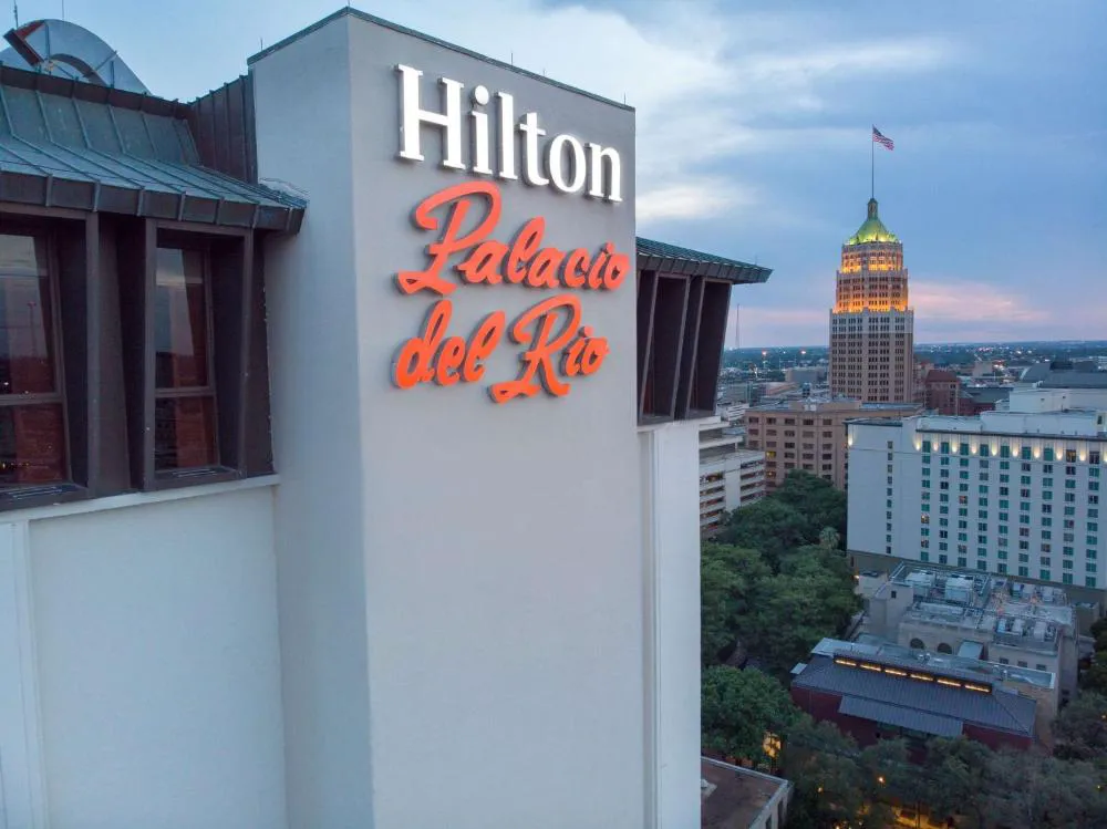 Hilton Palacio Del Rio hotel hero