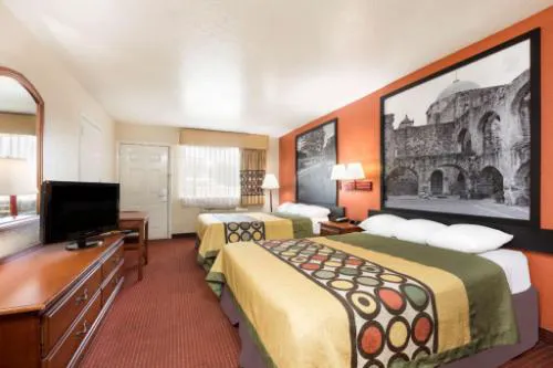 Super 8 by Wyndham San Antonio at I-10 hotel detail image 1