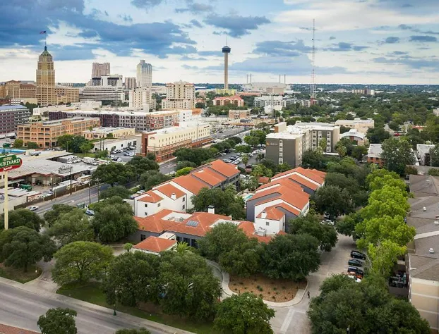Courtyard by Marriott San Antonio Downtown/Market Square hotel detail image 1