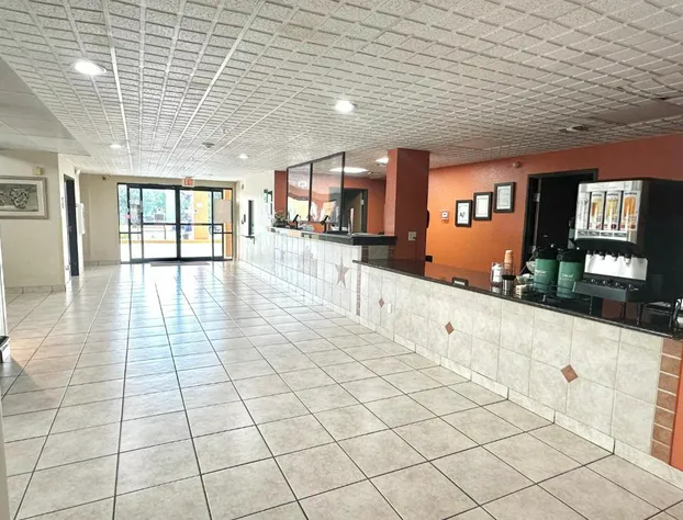 Quality Suites San Antonio Brooks City Base hotel detail image 3