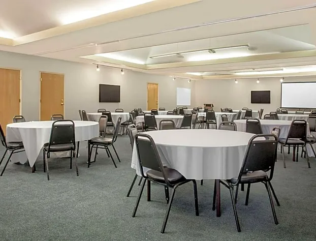 Hawthorn Suites By Wyndham Kent/Sea-Tac Airport hotel detail image 4