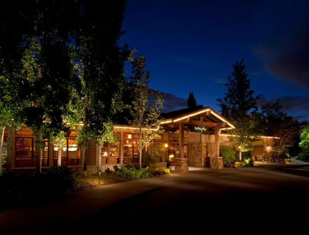 Willows Lodge hotel detail image 2