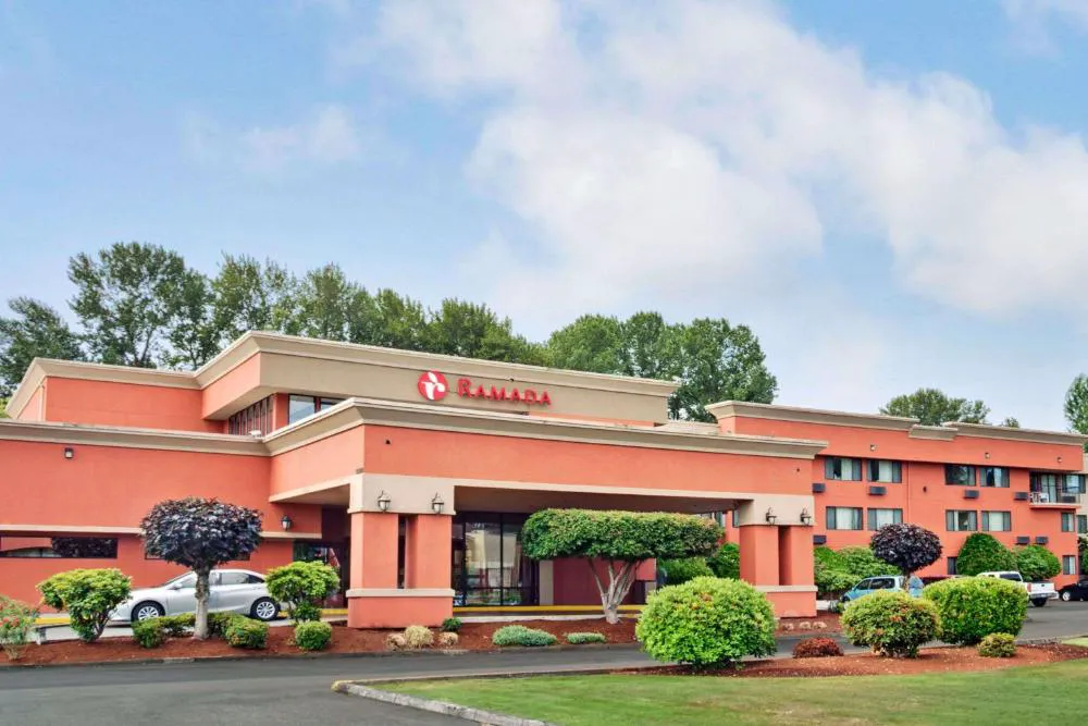 Ramada by Wyndham Tukwila Southcenter hotel hero