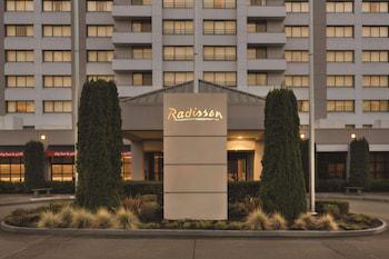 Radisson Hotel Seattle Airport hotel detail image 1