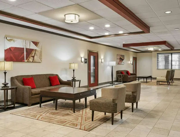 Best Western Plus Milwaukee Airport Hotel & Conference Ctr hotel detail image 2