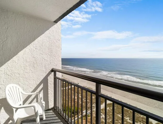 Monterey Bay Suites hotel detail image 3