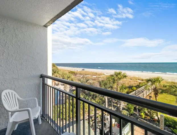 Monterey Bay Suites hotel detail image 3