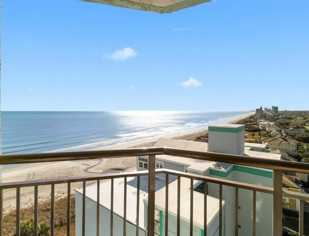 Monterey Bay Suites hotel detail image 4