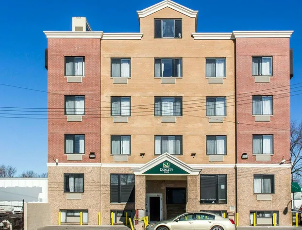 Paramount Inn hotel detail image 1