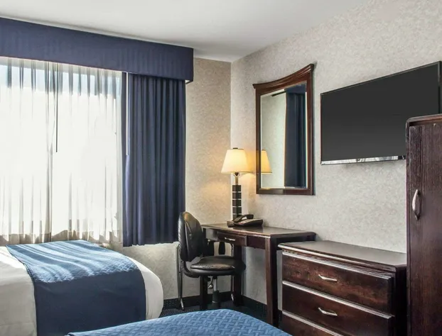 Paramount Inn hotel detail image 3