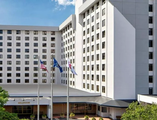 New York LaGuardia Airport Marriott hotel detail image 3