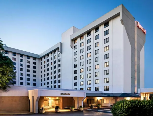 New York LaGuardia Airport Marriott hotel detail image 1