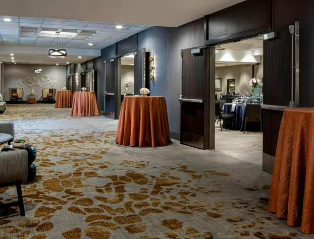 New York LaGuardia Airport Marriott hotel detail image 4