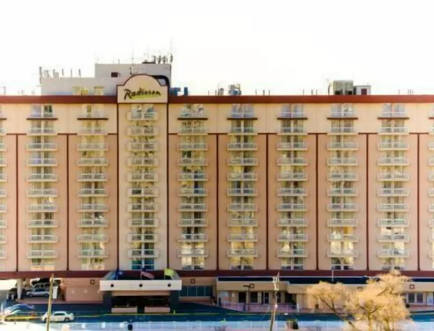 DoubleTree by Hilton New York JFK Airport hotel detail image 2