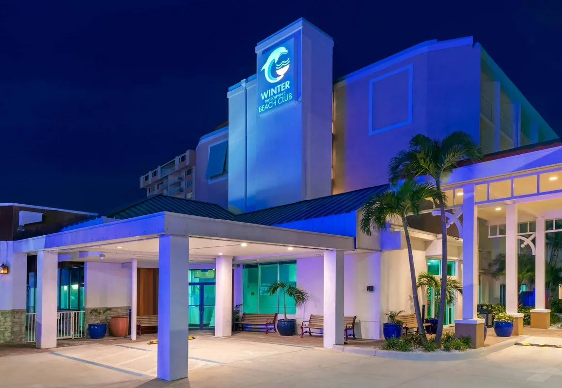 Dolphin Sands Clearwater Beach, an Ascend Collection Hotel hotel hero